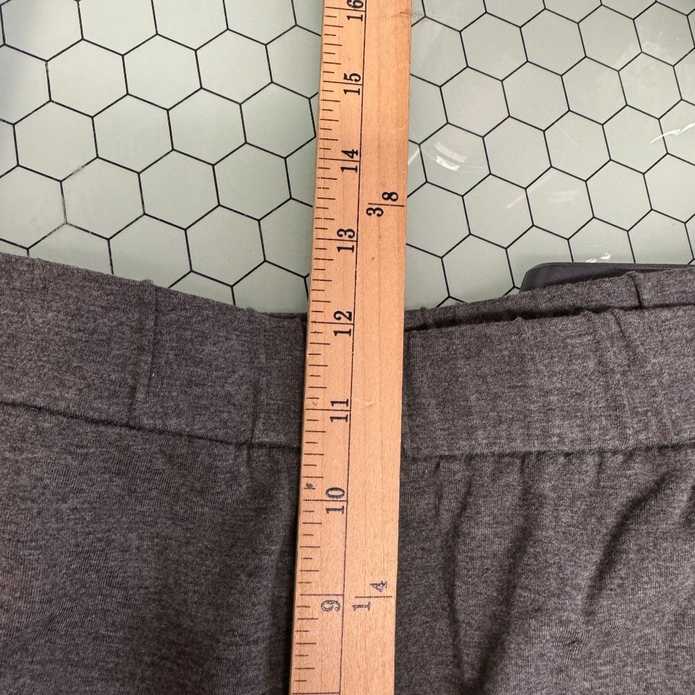 Eileen Fisher Capri Pants Womens LP Gray Pull On Stretch Elastic Soft Cuffed - Picture 6 of 10